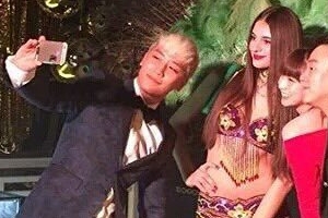 승리, 300명 크리스마스 파티 “유흥업소 종업원 없었다”