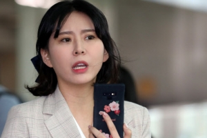 경찰, 윤지오 ‘여권 무효화’ 조치…인터폴 ‘적색수배’도 요청