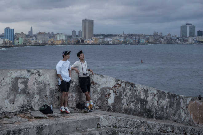 트래블러 이제훈 류준열
