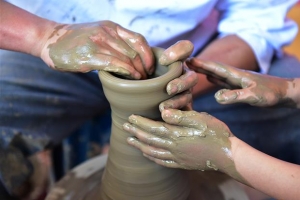 여주시 도자기 온라인 플랫폼 구축· 찾아가는 마케팅으로 판로 모색