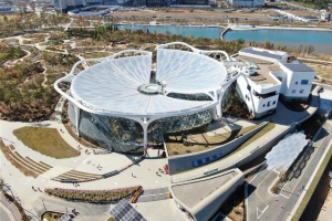 강서, 국내 최초 보타닉 공원 ‘서울식물원’ 개원