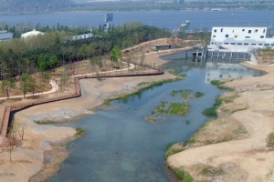 정식 개원한 서울식물원… 한강으로 이어지네