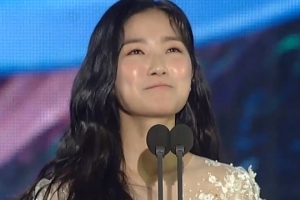 [2019 백상예술대상] 장기용·김혜윤, TV부문 남·녀신인연기상