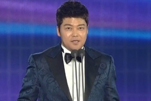 전현무 사과 ‘2019 백상예술대상’ 수상에 “오늘은 죄송”[종합]