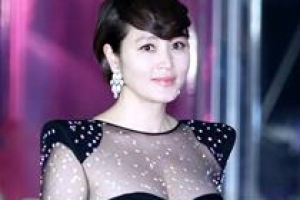 2019 백상예술대상 김혜수 파격 드레스 화제..범접 불가 아우라