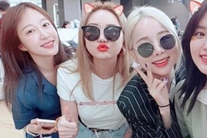 EXID, 환한 미소로 인천공항에서..“우리의 우리”