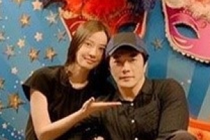 [EN] 손태영♥권상우, 여전히 달달한 부부 ‘환한 미소’