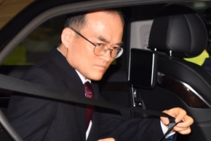 “국회 가겠다” 패스트트랙 궤도 수정 노리는 檢총장