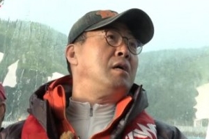 ‘도시어부’ 이만기, 매서운 파도에 고함 “밥이 넘어 가냐”[공식]
