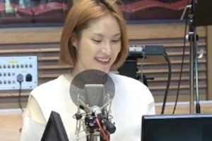 ‘두데’ 거미, 조정석과 신혼..‘혼자’ 발표 왜?