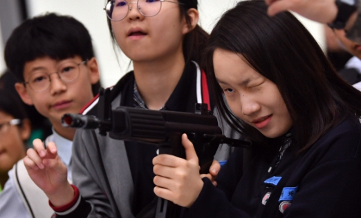 [서울포토] ‘내 진로에 명중!’