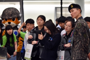 “나도 군인이 되고 싶어요”