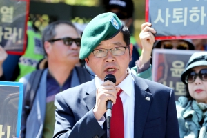 ‘윤석열 협박’ 유튜버 “표현의 자유…촛불집회 벤치마킹한 것”