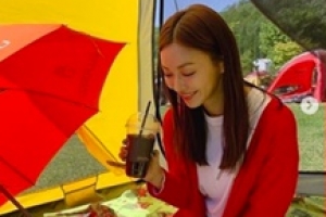 ‘이상우 ♥’ 김소연, 봄을 닮은 미소 ‘돋보이는 미모’ [EN스타]