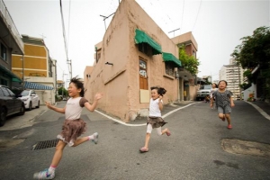 [박상익의 사진으로 세상읽기] 5월의 어린이들