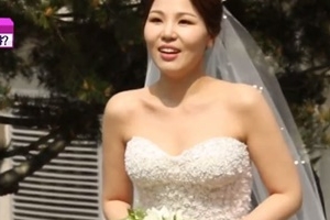 알리 임신고백 “세 식구가 인사드립니다” [공식]