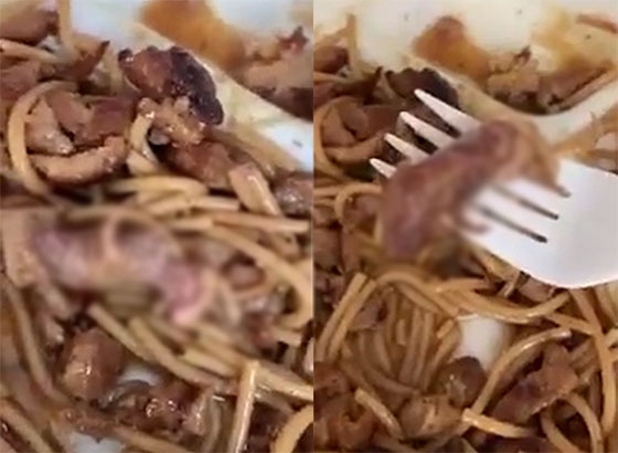 테이크아웃 국수요리 속에 들어있는 새끼 쥐의 끔찍한 모습(유튜브 영상 캡처)