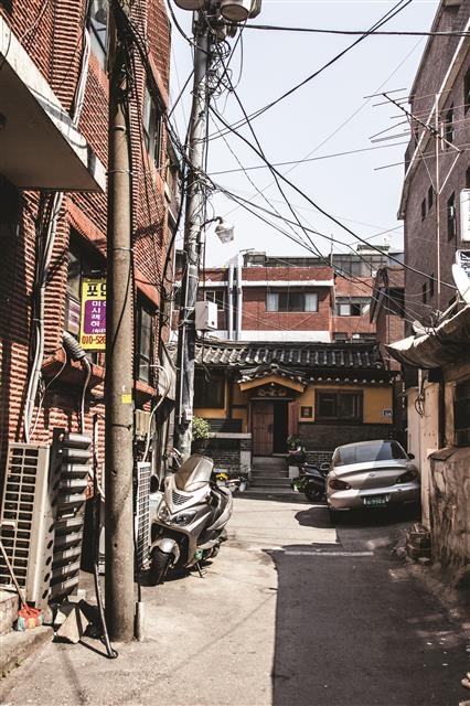 서울미래유산 한울삶은 ‘한울타리의 삶’이란 뜻으로, 민주화운동에 몸 바친 사람들의 유가족 생활공동체다.