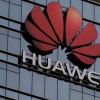 미국 “안보위협 연루” 화웨이 ‘거래 제한’… 5G패권, 무역보복
