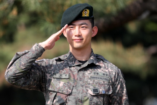 옥택연, 육군 만기 제대