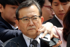 김학의 ‘별장 성접대 의혹’ 6년만에 구속… 성범죄 수사 ‘탄력’