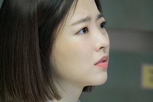 ‘어비스’ 박보영, 슈렉 고양이 눈빛 폭발 “안효섭 사체 지켜라”