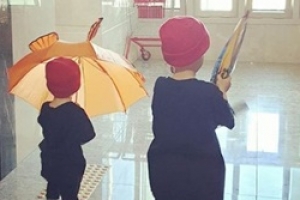 [EN스타] 별, 뒷모습마저 귀여운 두 아들 근황 공개 “사랑스러워♥”