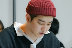 ‘미스터 기간제’ 윤균상-금새록, 4시간 “순삭” 대본리딩 현장 [공식]