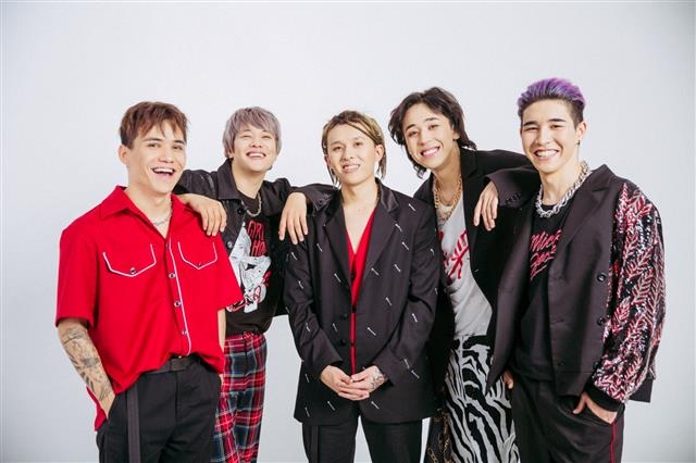 5인조 보이그룹 ‘91’