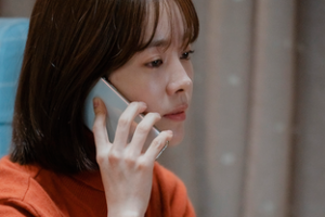 ‘봄밤’ 한지민이 보여주는 퇴근 후 평화로운 일상의 모습은?