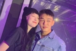 설리, 유아인에 교태 끝판