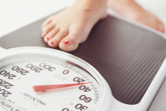 체중계에 올라가는 것만으로도 다이어트 효과가 있다는 연구결과가 발표됐다.