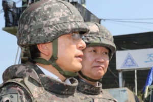 황교안 “군은 정부 입장과 달라야 한다”…군 통수권자 명령 거부 선동?