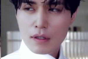 [EN스타] 이동욱, 이렇게 섹시한 모습은 처음 ‘날렵한 턱선’