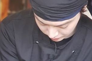“파 씻는 엘프”...‘강식당2’ 안재현 스틸 공개