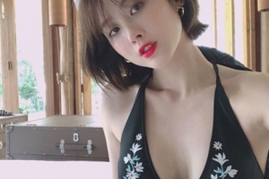[포토] 문현아, 여름을 부르는 시원한 수영복 몸매