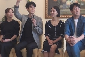 ‘한밤’ 봉준호 감독, 틸다 스윈튼과 남다른 우정 자랑