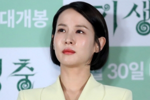 [포토] 조여정, 눈부신 무결점 피부