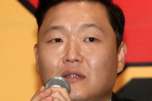 싸이, 양현석 접대의혹 자리 “동석했지만 함께 먼저 자리떴다”