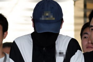 ‘신림동 강간미수’ 30대 영장심사 출석…취재진에 “죄송합니다”
