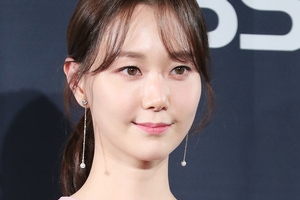 이유영, SNS에 “지옥에서 벗어나고 싶다” 소속사 입장 보니..