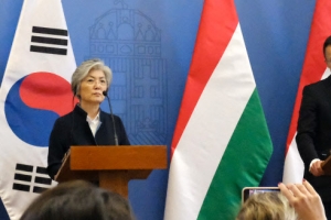 한국·헝가리 “침몰 유람선 실종자 수색, 선체 인양에 총력”