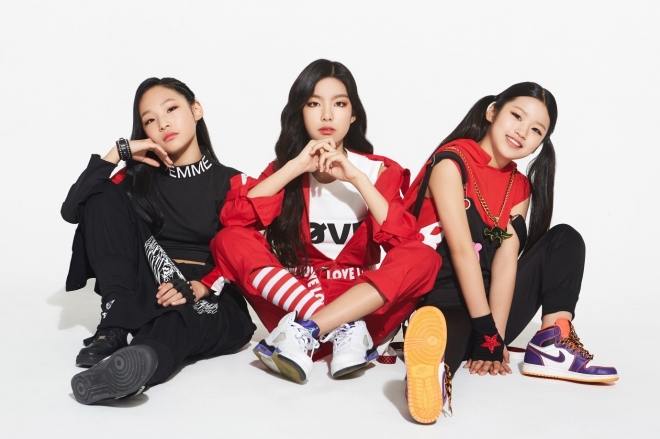 핫틴 왼쪽부터 (예본,은정,예완)