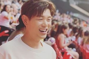 방탄소년단 웸블리 스타디움 콘서트 간 에릭남 ‘미소가 절로’