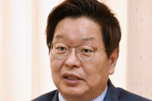 [2000자 인터뷰 16]진창수 “강제징용 문제, 정부 확고한 방침 천명해야”