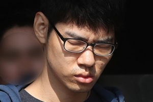 [속보] 김성수, 항소심 ‘징역 30년’…동생 ‘무죄’ 유지