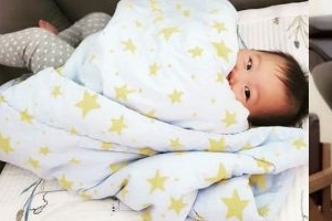 “이불·욕조 광고인 줄” 장윤정 둘째딸 공개, 누구 닮았나?