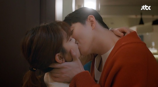 윤균상  
