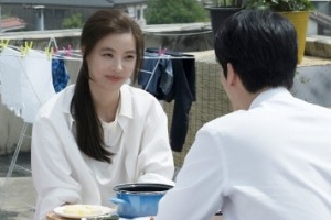 ‘태양의 계절’ 오창석·윤소이, 행복한 옥상 생활 ‘서로 바라보는 눈빛이..’