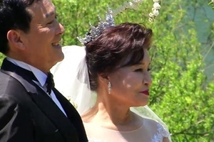 ‘모던패밀리’ 미나 母 재혼식 장소는 노주현 카페 “깜짝 축사”